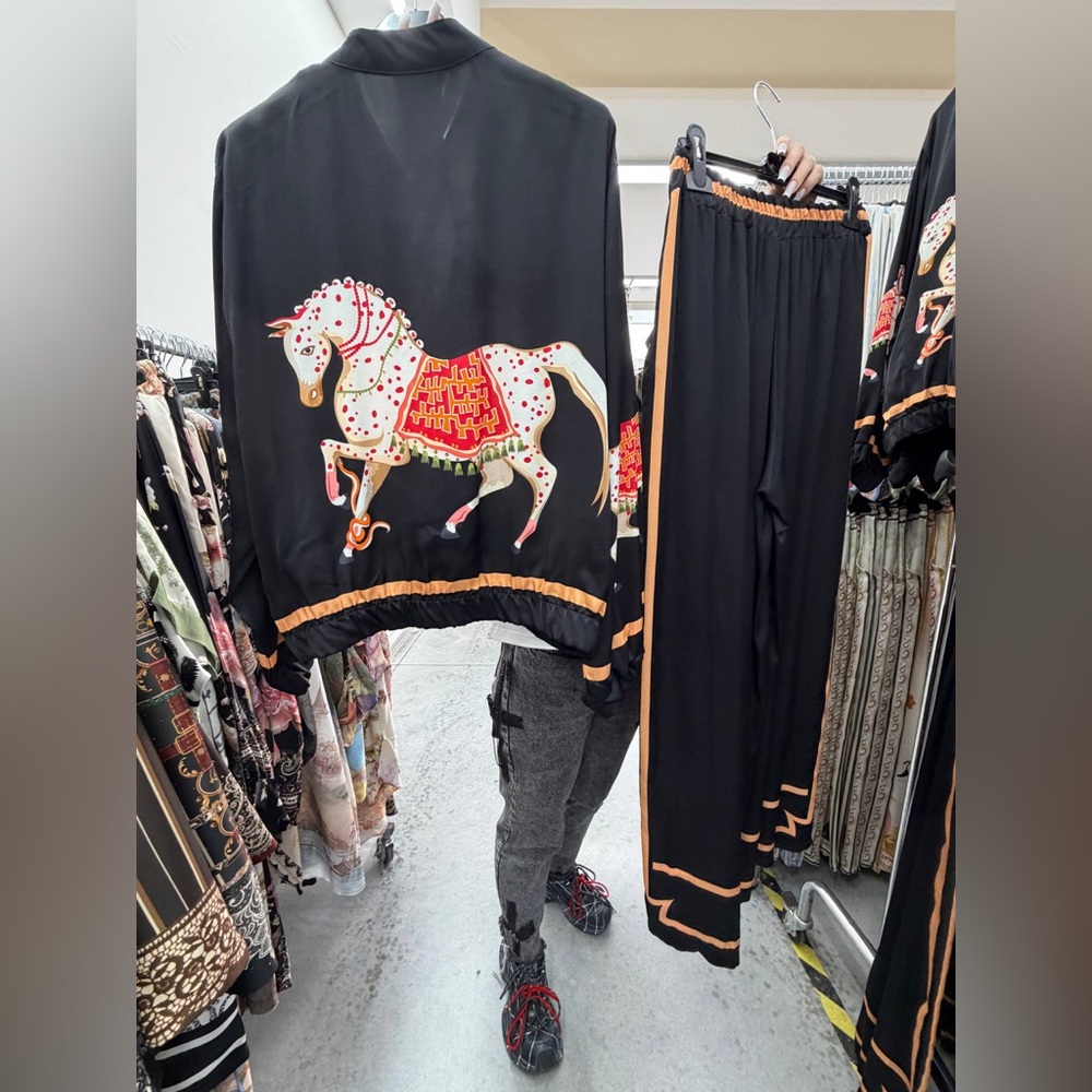 Black Carousel Horse Printed Jacket & Wide-Leg Pants Set - Picture 2 of 2
